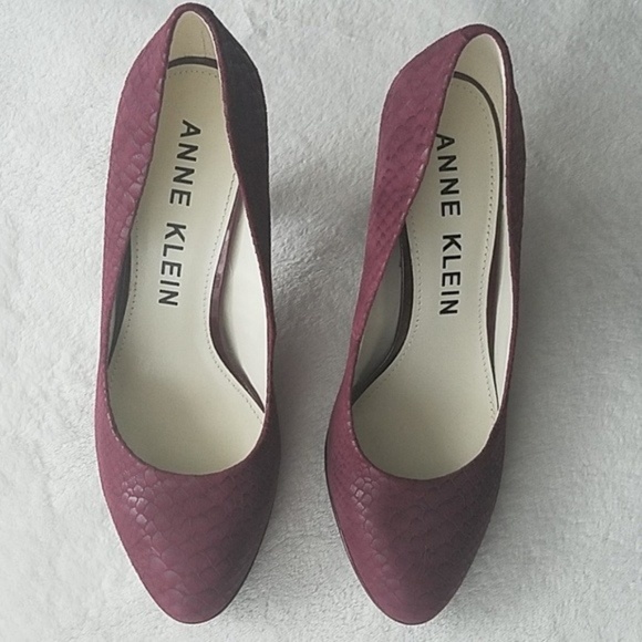 Anne Klein Pumps | Wine RP - Picture 1 of 12